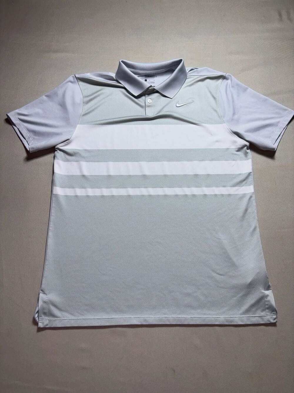 Nike Dri-Fit Standard Fit Golf Polo Shirt Size M Gray White Stripe